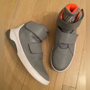 Nike Marxman Stealth Hot Lava Gray Hightop Sneakers Mens Size 7.5 832764-002